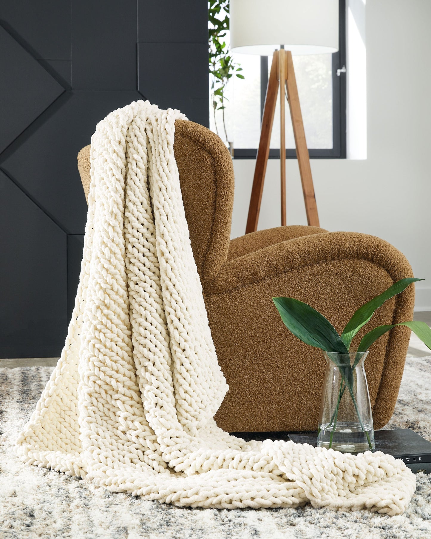 Unwind | Chunky Chenille Throw