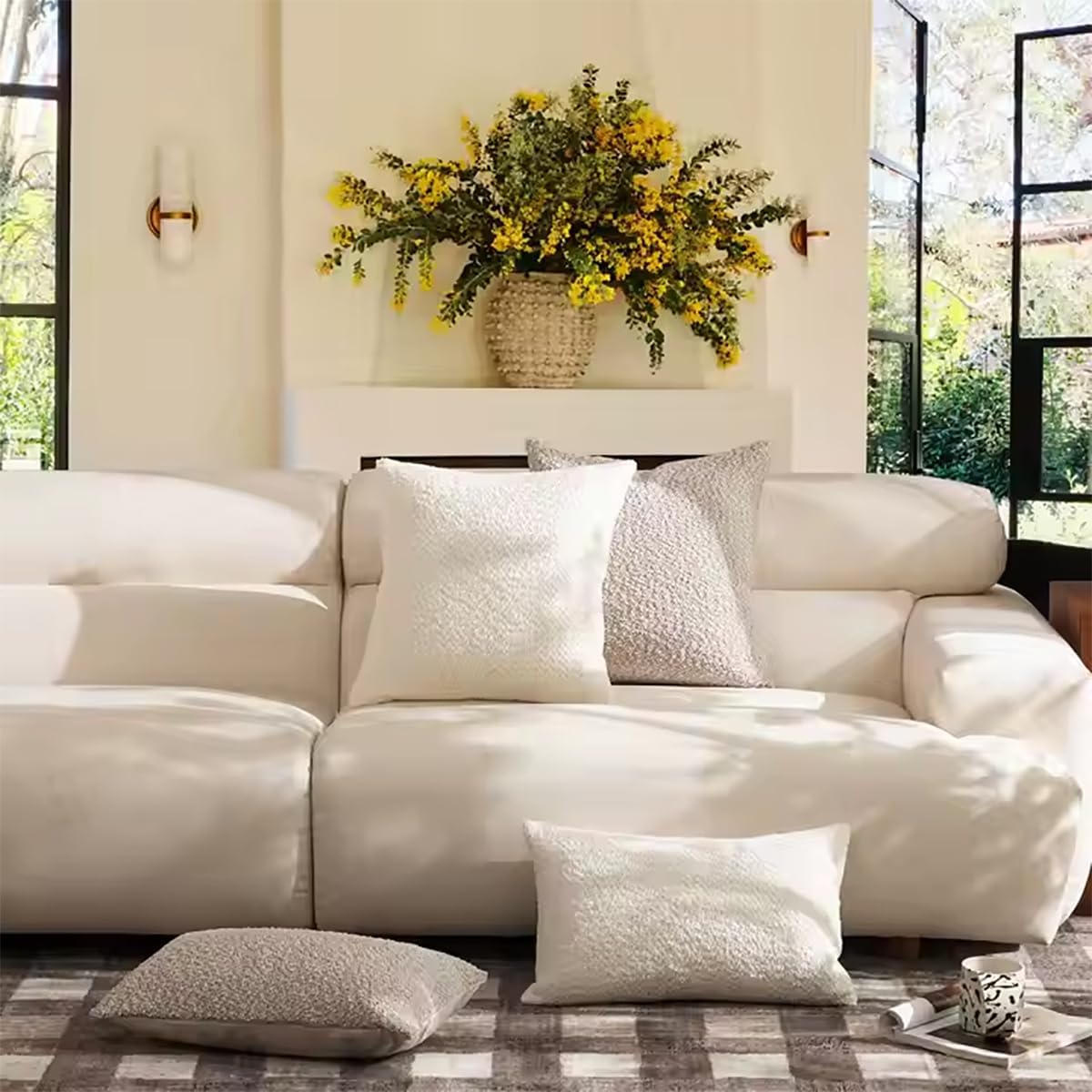 Soft Edge | Bouclé Lumbar Pillow