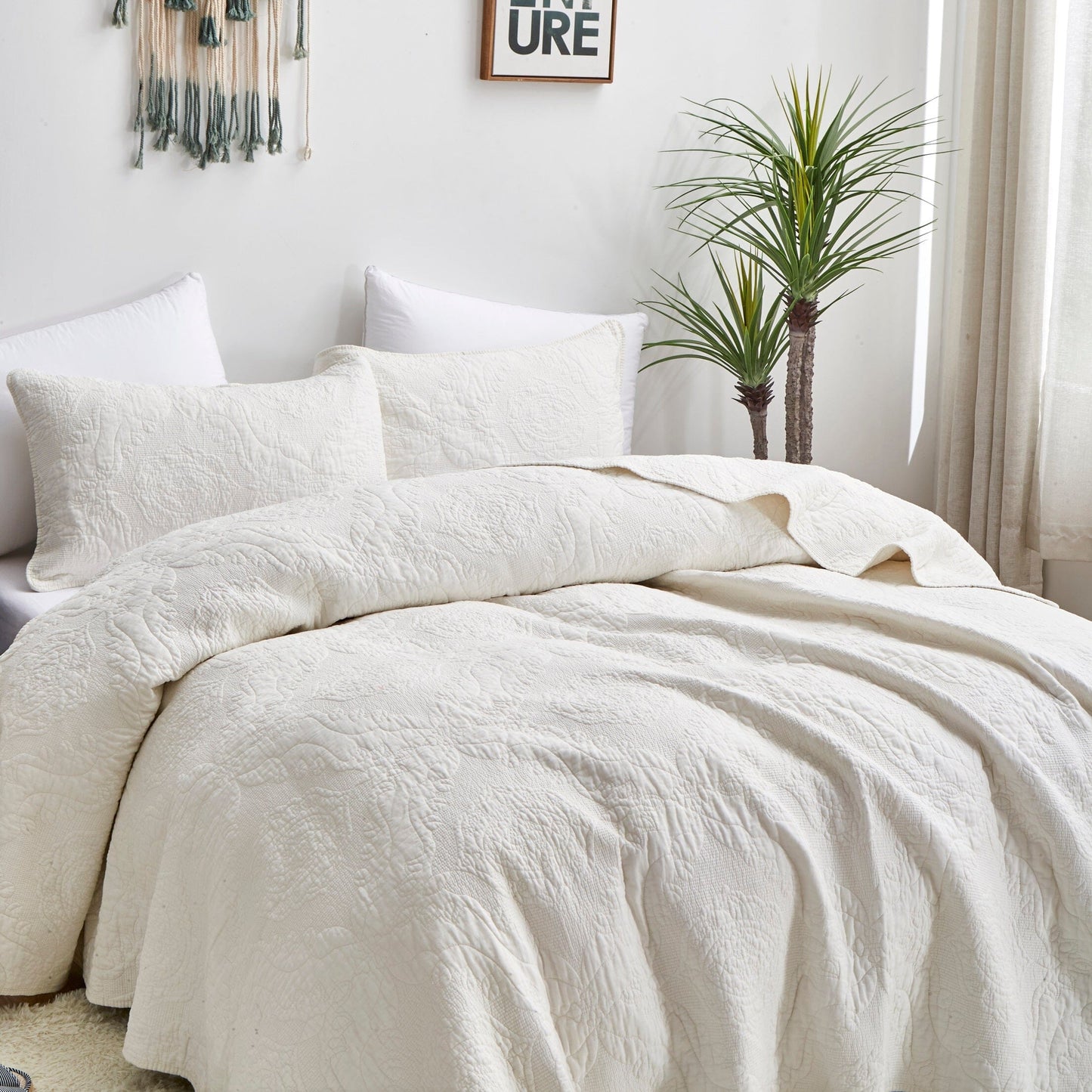 Tache Vanilla Cream Ivory Paisley Damask Stitch Matelassé Cotton Quilt Set (JHW-643)