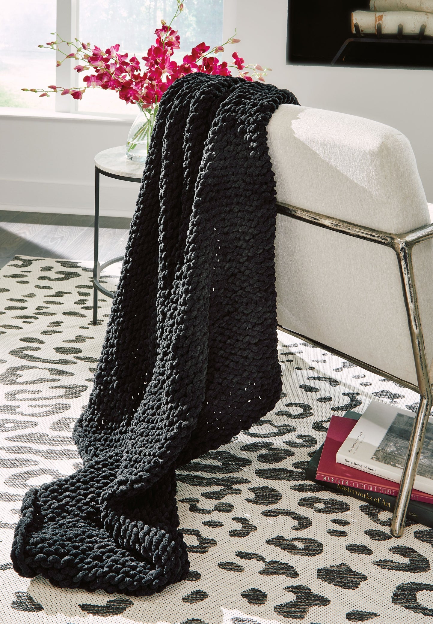 Unwind | Chunky Chenille Throw